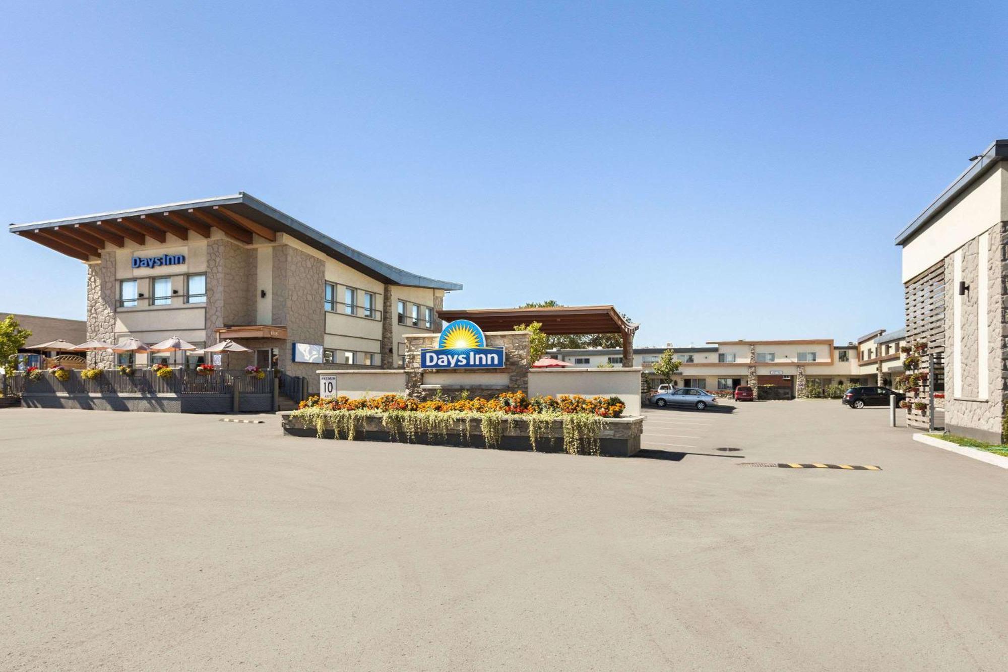Days Inn By Wyndham Montreal East — Photos 2