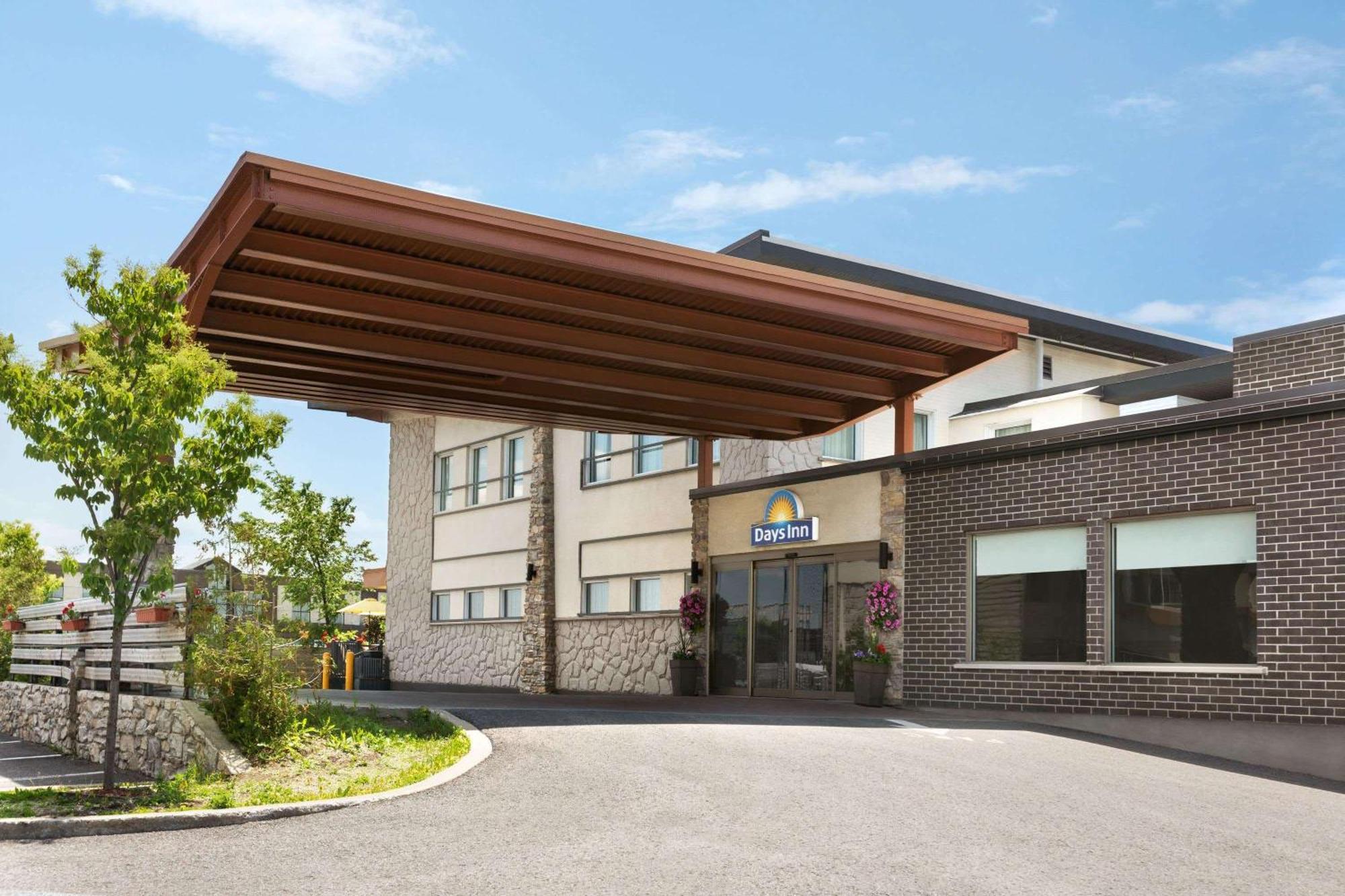 Days Inn By Wyndham Montreal East, Montreal